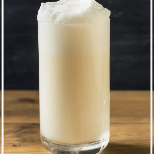 Bild på drinken Ramos Gin Fizz.